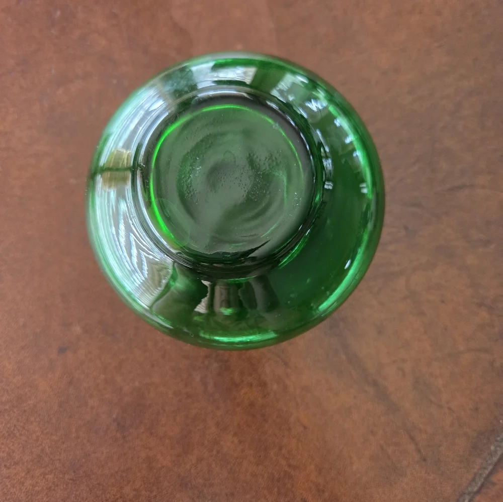 Anchor Hocking Emerald Green Ruffled Edge 3.5